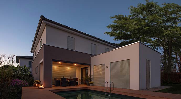 Das Sicherheitssystem schützt vor Einbrechern.