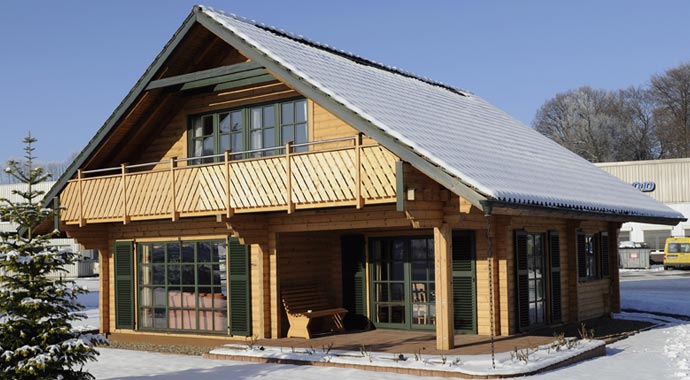 Fullwood Wohnblockhaus Musterhaus Wiesenblick Außenansicht