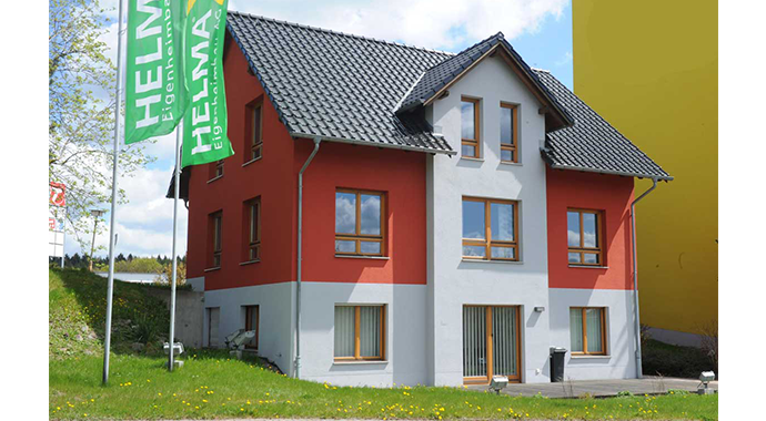 Helma Eigenheimbau Musterhaus in Zella-Mehlis Außenansicht