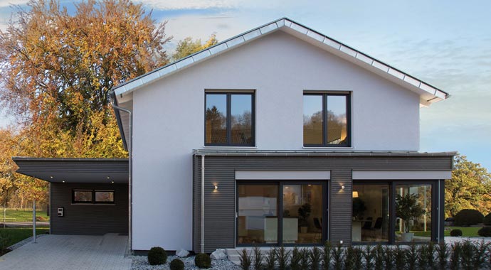 Fertighaus Weiss Musterhaus Plusenergiehaus Ulm Außenansicht