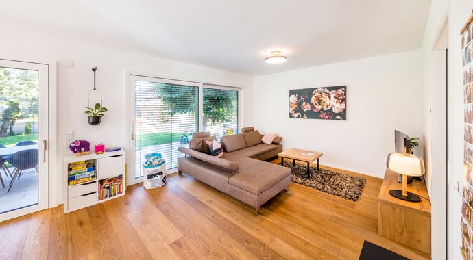 Wohnbereich Bauhaus auf Bestandskeller von Meisterück-Haus