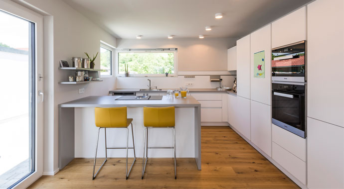 Küche Kundenhaus Brinkmann von KitzlingerHaus