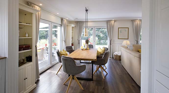 Essbereich Family 133 V1 von Dan-Wood Family