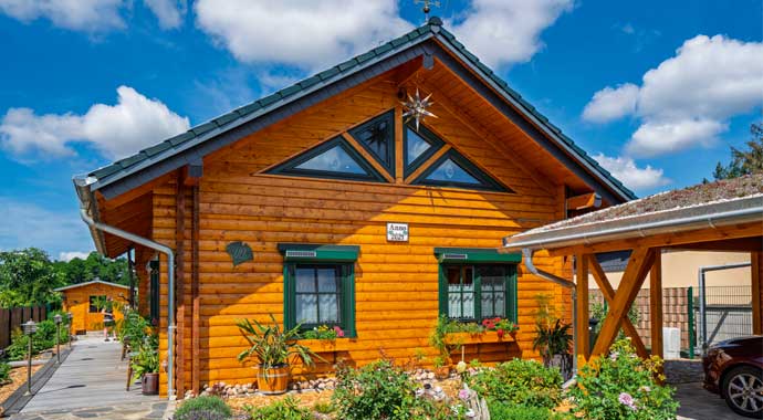 Außenansicht Wolf von LéonWood