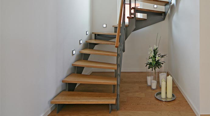 Fertighaus Weiss Plusenergiehaus Fellbach Emotion Treppe