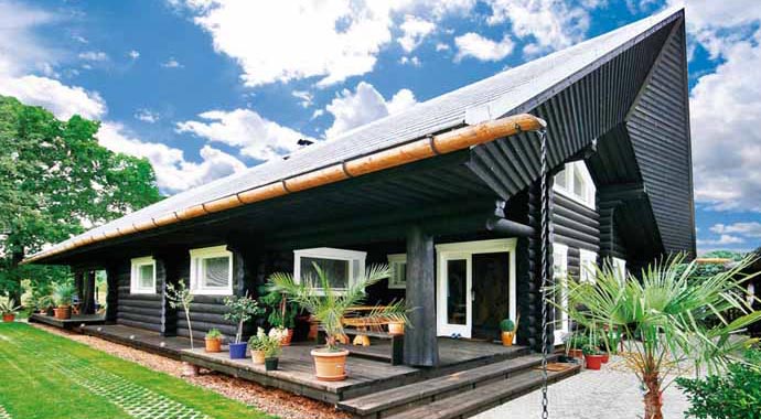 LéonWood Blockhaus Neu Finnland Außenansicht