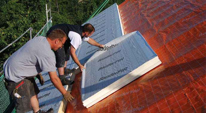 Aufsparrendämmung BauderPIR von Bauder