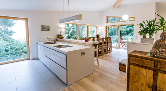 Gruber NaturHolzHaus Passivhaus England Küche