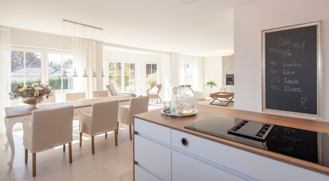 Musterhaus Würzburg Küche Esszimmer