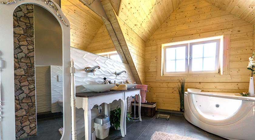 LéonWood Ontario Badezimmer