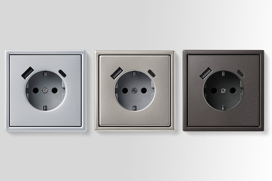 Steckdosen in Metallausführung von Jung Steckdosen in Metallausführung von Jung