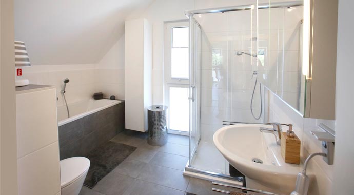 Dan-Wood Family 117 Badezimmer