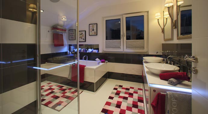 ELK Fertighaus Musterhaus ELK Living 153 Badezimmer