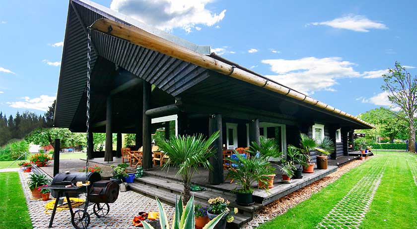 LéonWood Blockhaus Neu Finnland Außenansicht