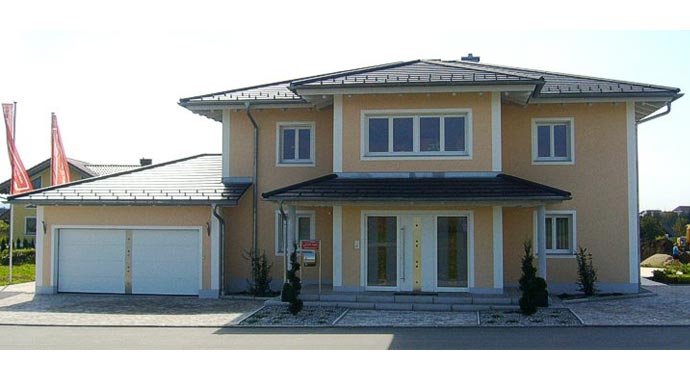 Town & Country Haus Musterhaus freigeplante Stadtvilla Außenansicht