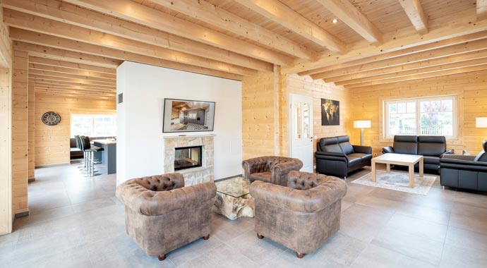 Wohnbereich Haus Steinfeld von Nordic-Haus Blockhäuser