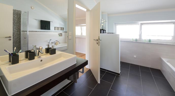 Haas MH Mannheim J 159 Badezimmer