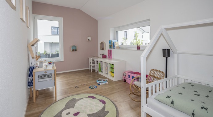 Kinderzimmer Haus Degenhardt von BAUMEISTER-HAUS