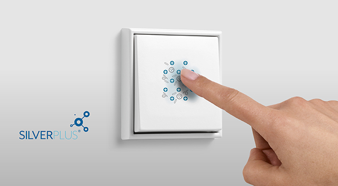 Auch im privaten Wohnraum bieten Bewegungs- und Präsenzmelder ein Plus an Hygiene, Sicherheit und Komfort.