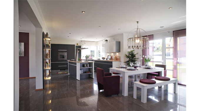 Rensch-Haus Musterhaus Korfu Essbereich