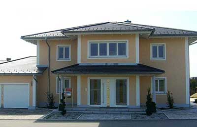 Town & Country Haus Musterhaus freigeplante Stadtvilla Außenansicht