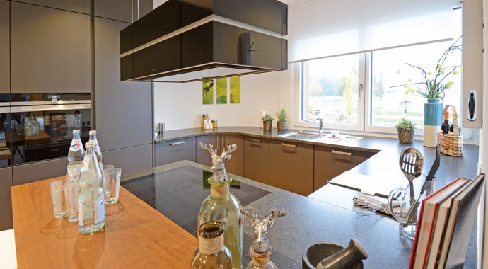 Küche Musterhaus Günzburg von WeberHaus