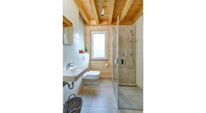 Badezimmer Haus Schwalbenflug von Rems-Murr Holzhaus