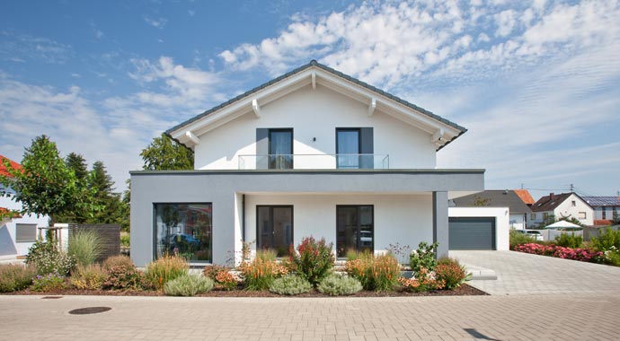 Außenansicht Kundenhaus HILZENDEGEN von Living Fertighaus