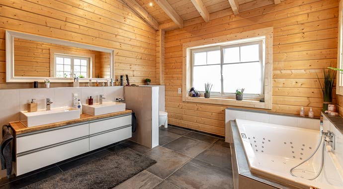 Badezimmer Haus Starke von Nordic-Haus Blockhäuser