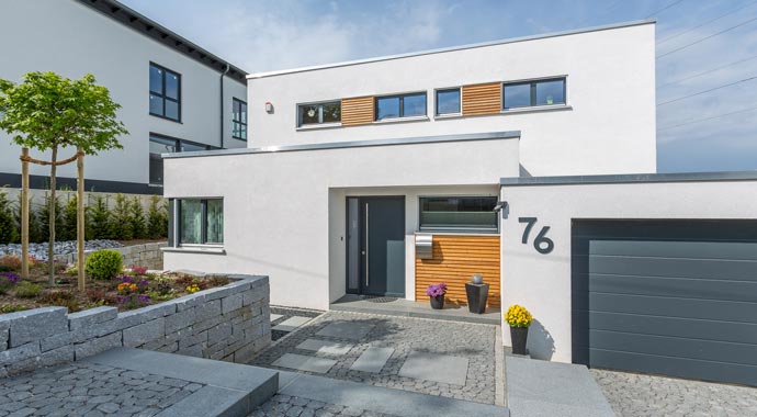 Außenansicht Bauhaus-Villa von Meisterstück-HAUS