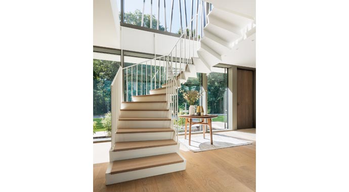 Treppenhaus Musterhaus Rheinau-Linx – Luxusvilla von WeberHaus