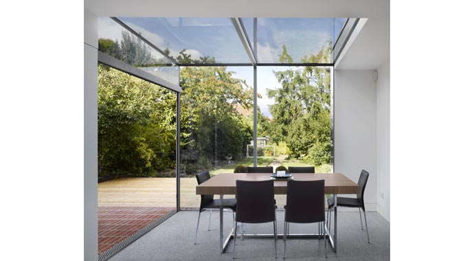 Selbstreinigendes Fensterglas von Interpane