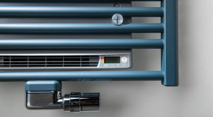 Design-Heizkörper Iris mit Blower von Vasco