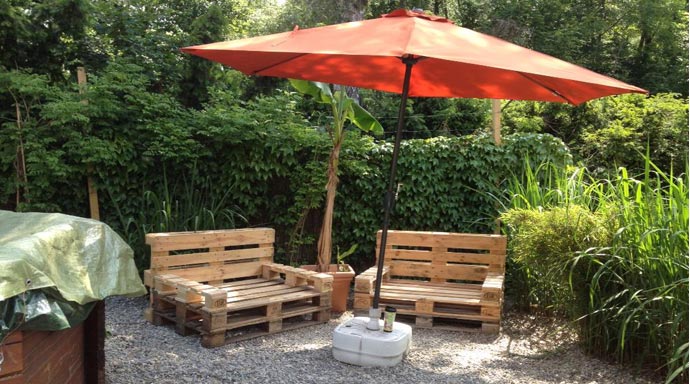 Möbel restaurieren, Möbel selber bauen, Omas alte Möbel, Sperrmüll, Flohmarkt, Europaletten Möbel, Europaletten Couch, 