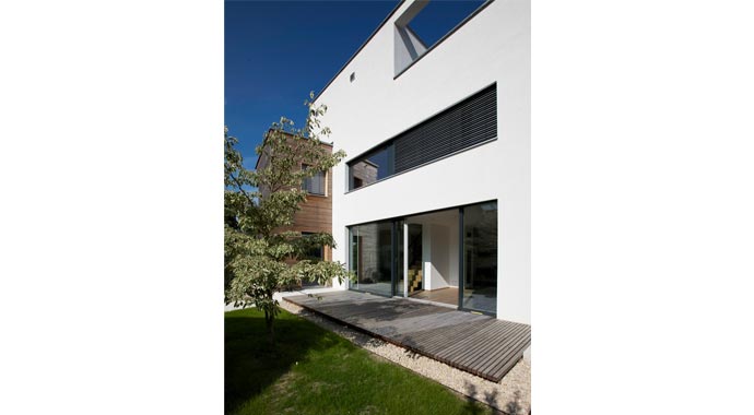 Gruber Naturholzhaus Naturholzhaus-Musterhaus Außenansicht