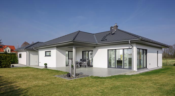 Luxhaus Bungalow Walmdach 130 Hurra Wir Bauen