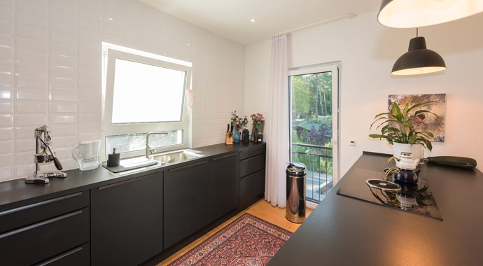 Küche Stadtvilla Lugana von Roth-Massivhaus